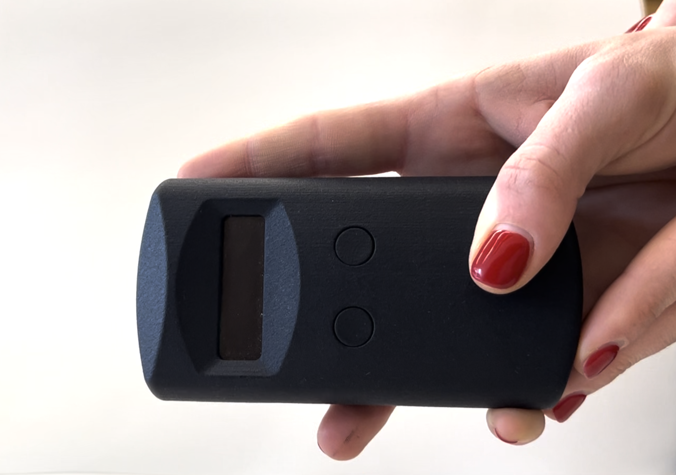 NovaVera IQ2 handheld detection instrument