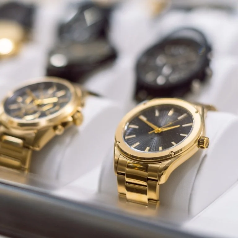 Luxury watch: authentication embedded at the material level